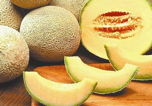 吃葡萄和哈密瓜,甜蜜交织的夏日美味之旅