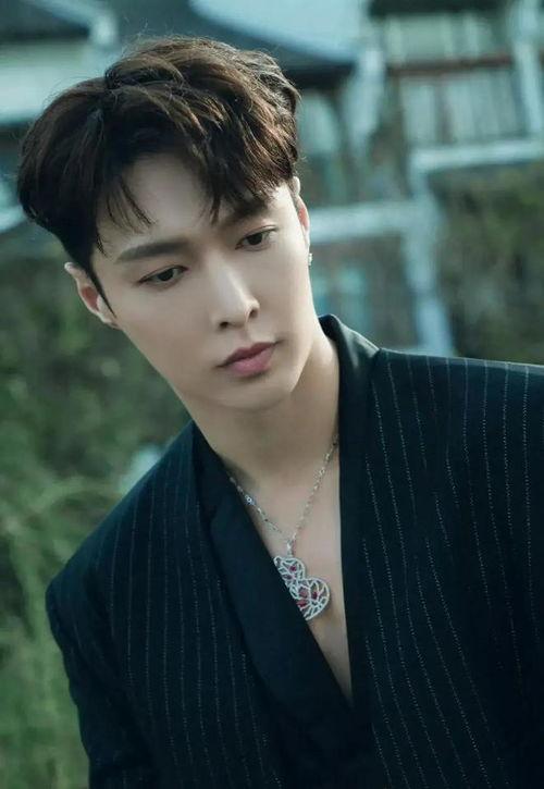 内娱男明星排名,盘点当红炸子鸡，谁将引领潮流？