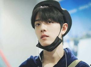 树苗话筒手猜明星,趣味互动，明星揭秘之旅