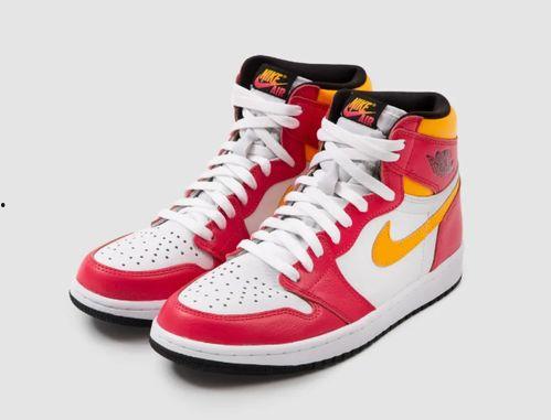 冬季潮鞋明星同款,明星同款潮鞋盘点