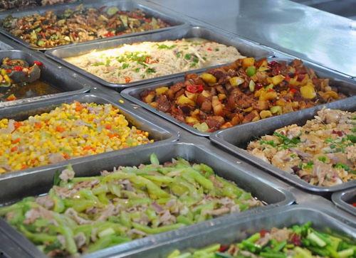 学院食堂吃瓜,美食盛宴等你来尝