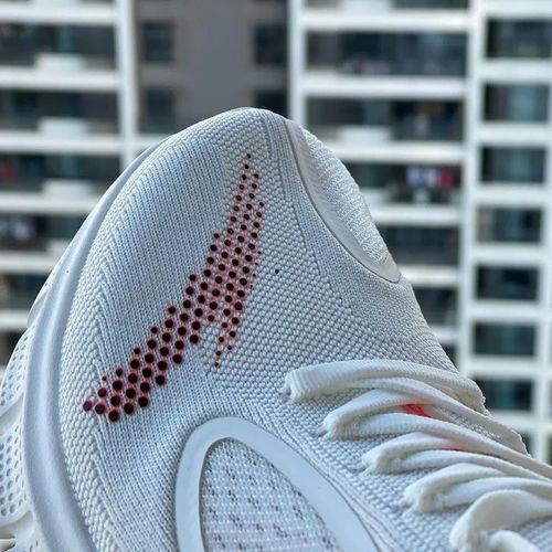 安踏新品跑鞋爆料视频,科技赋能，跑者新选择